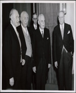 [Premier ministre Louis St. Laurent visite la chancellerie de la République fédérale d'Allemagne à Bonn] [ca. 1954]