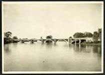 [View of Cummings Bridge from Rideau river] [1927-1932].