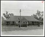 [Rockcliffe Station, Ottawa Electric Railway] [1927-1932].