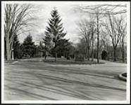 Federal District Improvement Commission Records. North bank Driveway looking east from Bronson Avenue November 5, 1929