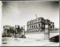 [View of Elgin Street end of Plaza Bridge and the demolition of the Ottawa Post Office.] May 18, 1938