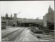 [Workers of the Goldie Construction Co. Ltd. working on western arch expansion of Plaza Bridge] November 30, 1938