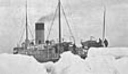 [D.G.S. Minto icebound, winter service Pictou, N.S. to Georgetown, P.E.I.] [graphic material] [before 1914]