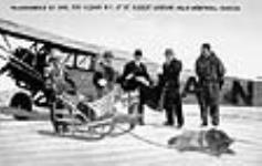 [Transferring of mail for Albany N.Y. at St. Hubert airport, near Montreal Canada] [graphic material] [ca. 1925]