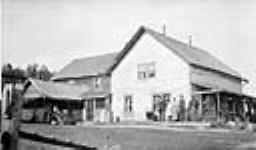 Sheridan Lawrence residence [Fort Vermilion, Alta.] 1918