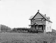 H. Smith, near Earl, [Sask.], present House c.a. 1910