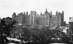 Parliament Buildings [with Peace Tower under construction] 1920 - 1927.