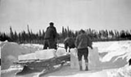 (Relief Projects - No. 17). Ice loading at N Lake Mar. 1934