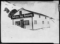 (Hudson Strait Expedition). Hudson's Bay Co. Store 22 Apr. 1928