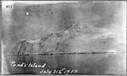 Pond's Island, [N.W.T.] July 31, 1910