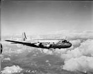 [Canadair C-5 aircraft 10000 of the R.C.A.F. near Ottawa, Ont., 25 September 1951.] 25 Sept. 1951