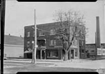 [Park View Hotel, Colborne St., Chatham (?) Ont.] [c. 1930-40]