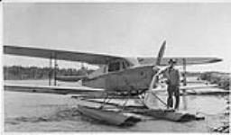 [G.H. Finland and De Havilland 'Hornet Moth' aircraft CF-BFH, Prince Albert, Sask., 1940.] 1940