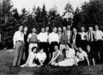 Membres d'une association de travailleurs et de fermiers canado-allemands, section de Vancouver, à un pique-nique c 1928