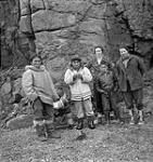 [Rosemary Gilliat Eaton, Barbara Hinds, Sarpinak, Spyglassie, Mosesee and Pitseolak on "Spyglassie Island," near Iqaluit, Nunavut] 1960