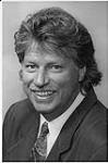 Ken Bain, Director, National Video / Country Radio Promotion [entre 1990-2000]