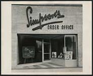 Simpson's mail order office, Sarnia (ON) 16 July 1952.