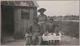 [Levi Joe and his family] [ca. 1912]