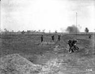 Canadians advancing on the Arras front getting around the Germans' harassing fire. Advance East of Arras. Sept. 2 1918  September 2, 1918.