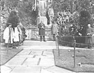 Taplow Hospital. Sir R. Borden, unveiling War Shrine. 1914-1919