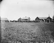 Mr. *Brown*'s Farm yard, 7 miles north of Morden (Manitoba) (979-Volume 26 - page 56)