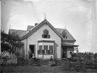 [Unidentified house]  n.d.