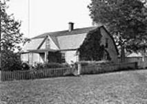 Wm. Brown's Farm House near Windsor, N.S. ca. 1905-1909