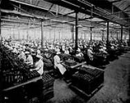 Soldering. British Munitions Supply Co. Ltd., Verdun, P.Q. [1916-1918]