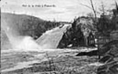 Pied de la chute à Fraserville. 1912