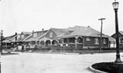 Type of new houses, Giles Boulevard, Windsor, Ont. 1923 - 1924