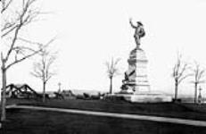 Champlain Monument at Nepean Point.