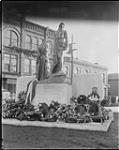 War Memorial, Erie St. [Stratford, Ont.] n.d.