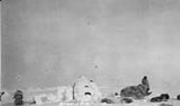 Snow house - Kometik loaded for a start. March 1924.