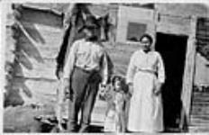 Indian or Metis family 1924