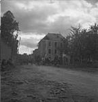 General shots of refugees returning and on ruins. 16-17 Aug. 1944