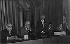 OACI (Organisation de l'aviation civile internationale) 1986 : Le Président du conseil énonçant un discours. 1986