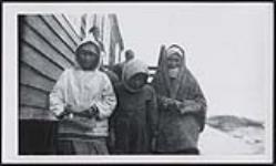 [Three Innu women]. [between 1900-1950]