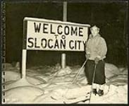 [Cover, Welcome to Slocan City]. [1943/11-1943/12]