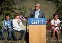 [Prime Minister Stephen Harper delivers remarks at a members' event held at Archie and Karen Lang's private residence near Whitehorse, Yukon] 21 August 2014