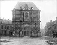 The Porte Notre Dame, Cambrai. Advance East of Arras Oct., 1918