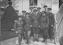 Maj. E.N. Armour, C.M.O., G n. en Currie, Maj. Willis O'Connor, Sir Edw. Kemp, A.D.C., G n. en Embury, Lt.-Col. T.E. Gibson, Godoigne, Belgium. April 1919 1914-1919