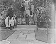 Taplow Hospital, Sir R. Borden, unveiling War Shrine 1914-1919