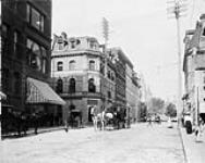 Metcalfe Street [corner of Sparks Street]. [between 1880-1889].