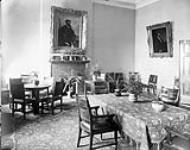 (Parliament Buildings) Ladies sitting room - House of Commons [ca. 1902].