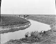 Bridge across main canal, south of Langdon, [Western Irrigation Block] - (No.) 72 (C.P.R. (Canadian Pacific Railway)) 1868-1923