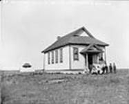 Country school house, 6 miles east of Calgary - (No.) 92 (C.P.R. (Canadian Pacific Railway)) 1868-1923