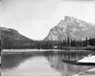 Mount Rundle Banff, Alta [between October 4-5, 1901].