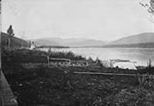 (Canada Alaska Boundary) Gardens at Cudahy [Y.T.] - Steamer "P.B. Weare" unloading, 1895