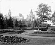 Parliament Buildings from Major's Hill Park ca . 1914