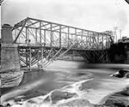 Chaudière bridge under construction 1889